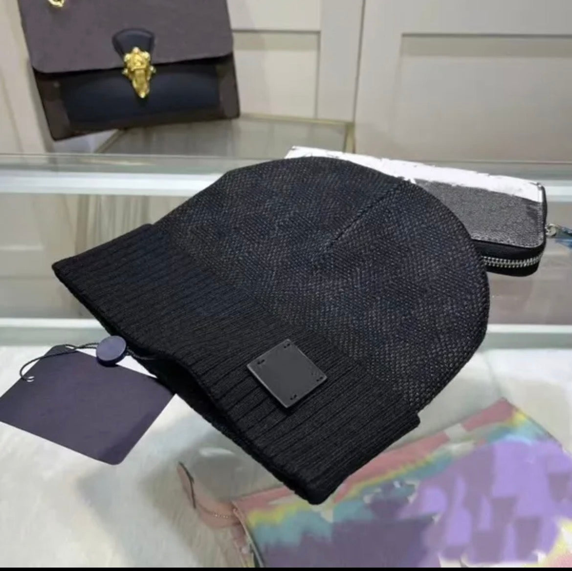 Black Lv Bennie